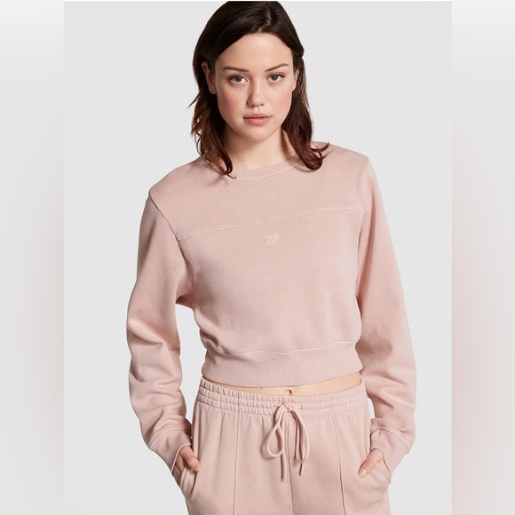 Victoria’s Secret PINK
IVY FLEECE YOKE SEAM CREW SWEATSHIRT - NEW - Picture 3 of 4